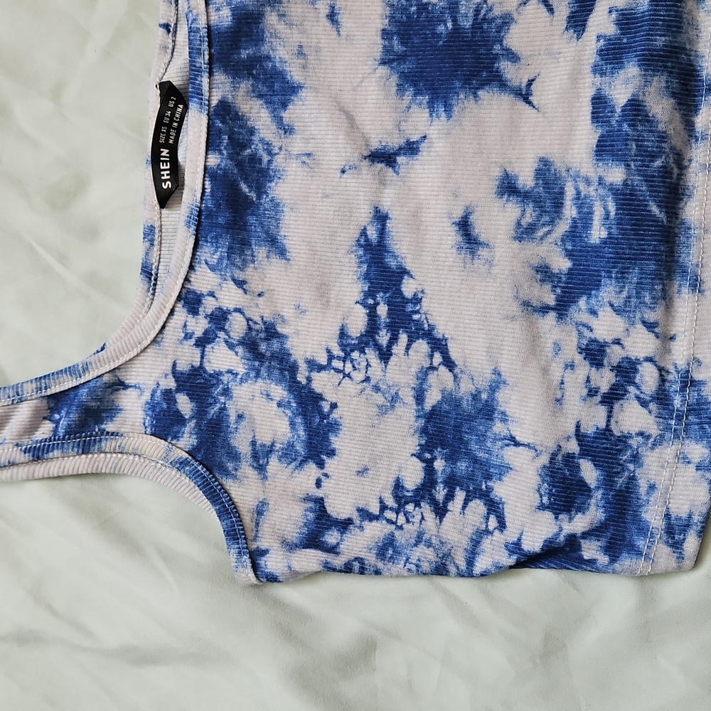 Shein Blue Tie-Dye Women's Crop Top, Size XS - Picture 4 of 5